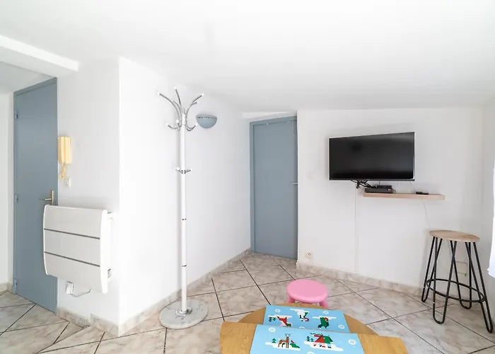 Le Nid De - Centre De *